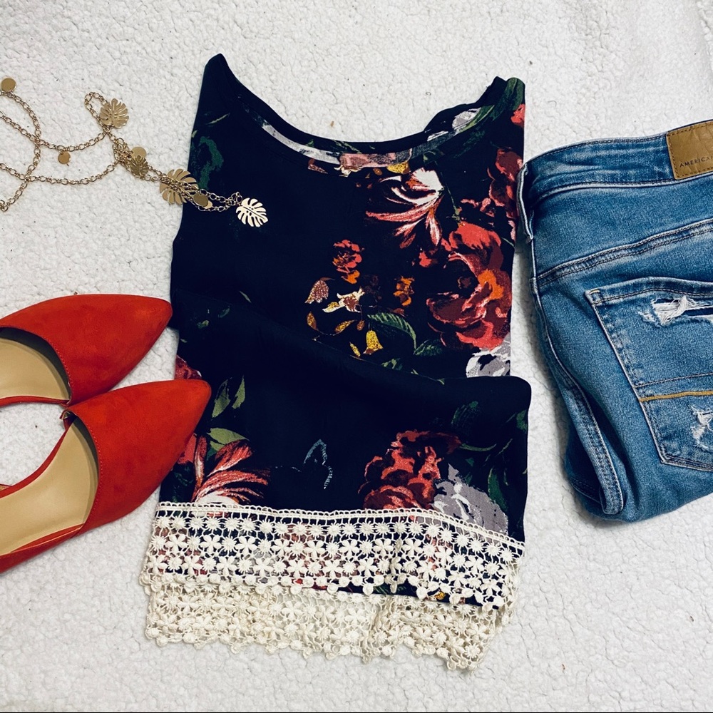 Embroidered Lace Floral Crop Tee